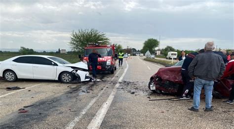 Adana'da 2 otomobilin çarpıştığı kazada 2 kişi yaralandı - Güncel haberler
